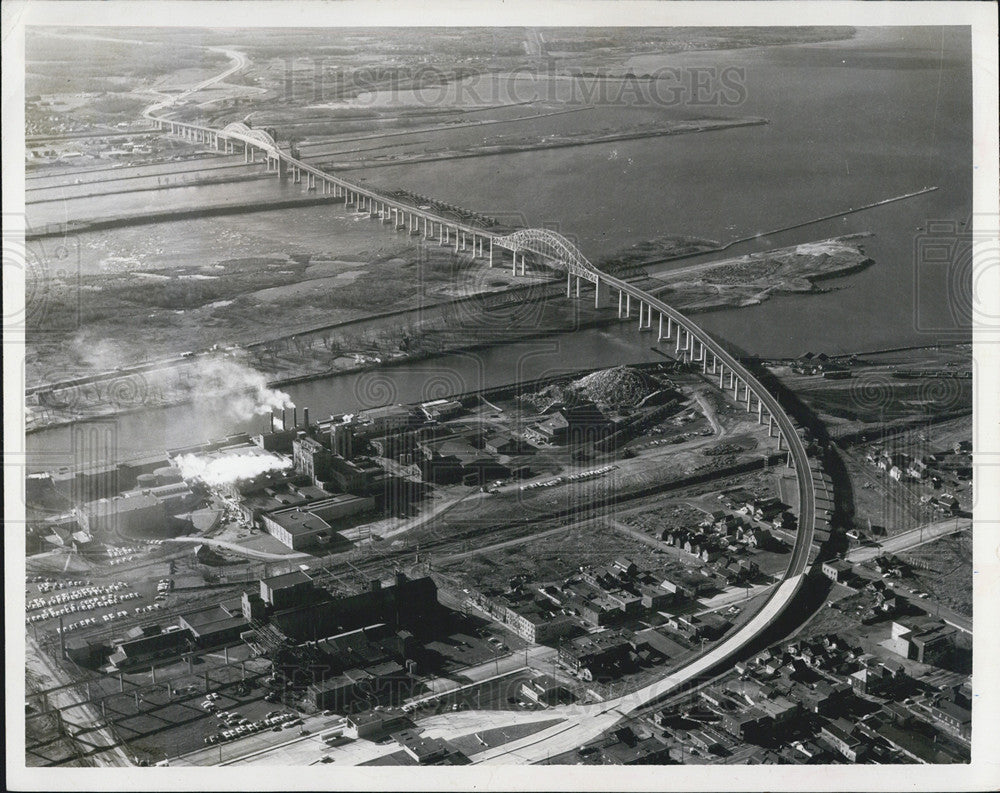 Press Photo Canada Bridge Border St Mary&#39;s River Sault Ste. Marie - Historic Images