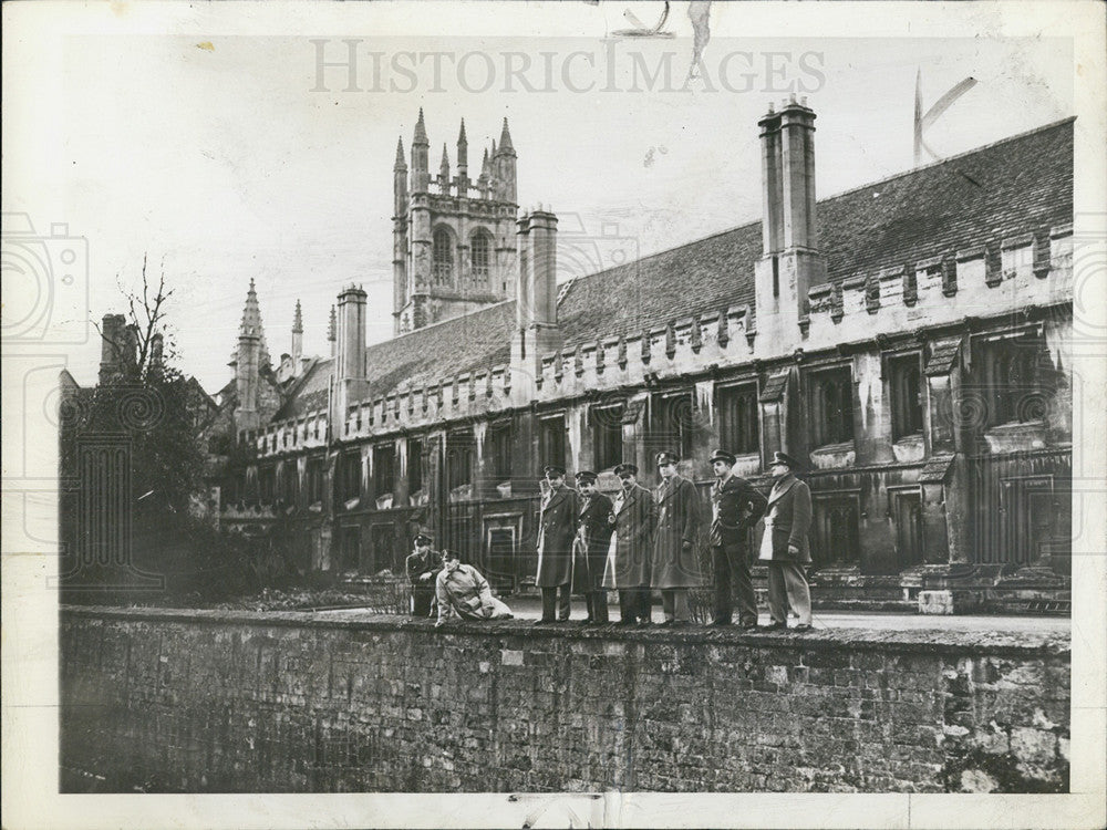 1939 Press Photo US Army Men At Oxford University For Classes-View Thames River - Historic Images