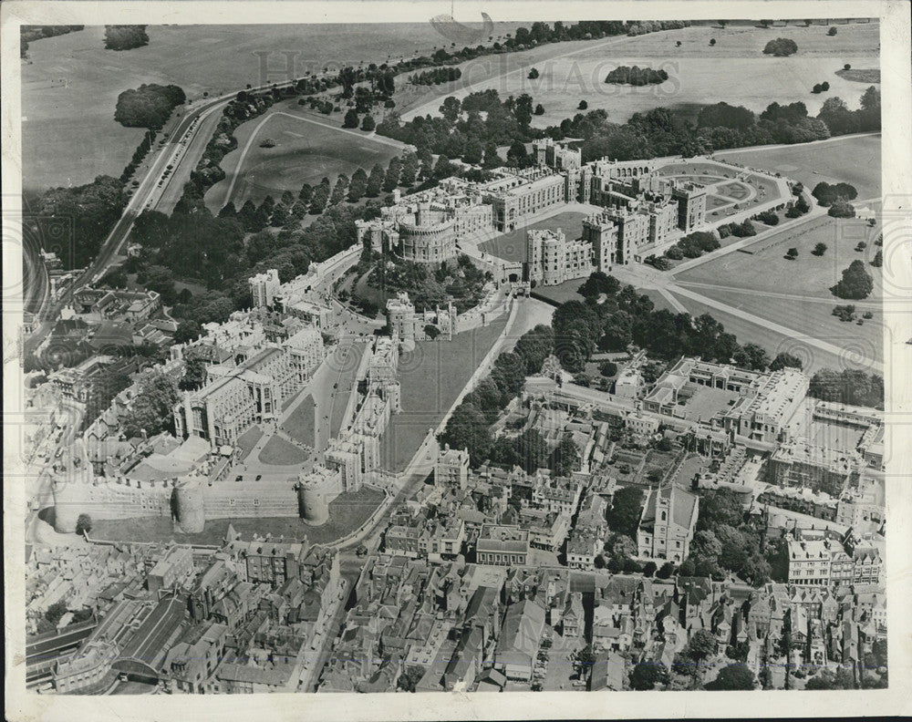 1958 Press Photo Aerial, Windsor Castle - Historic Images