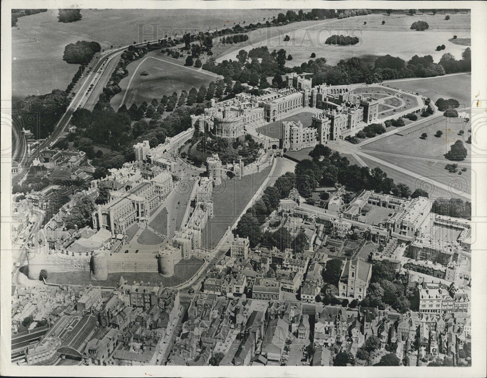 1958 Press Photo Aerial, Windsor Castle - Historic Images