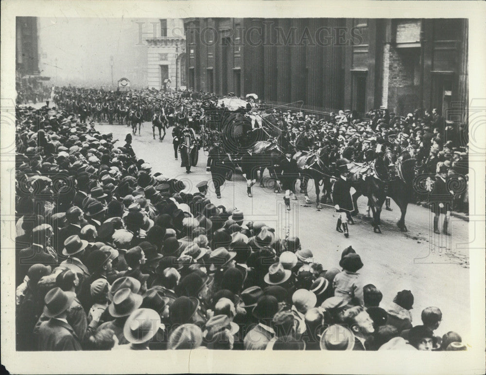 1933 Press Photo London Mayor, Charles Collett Rides Through London Streets - Historic Images
