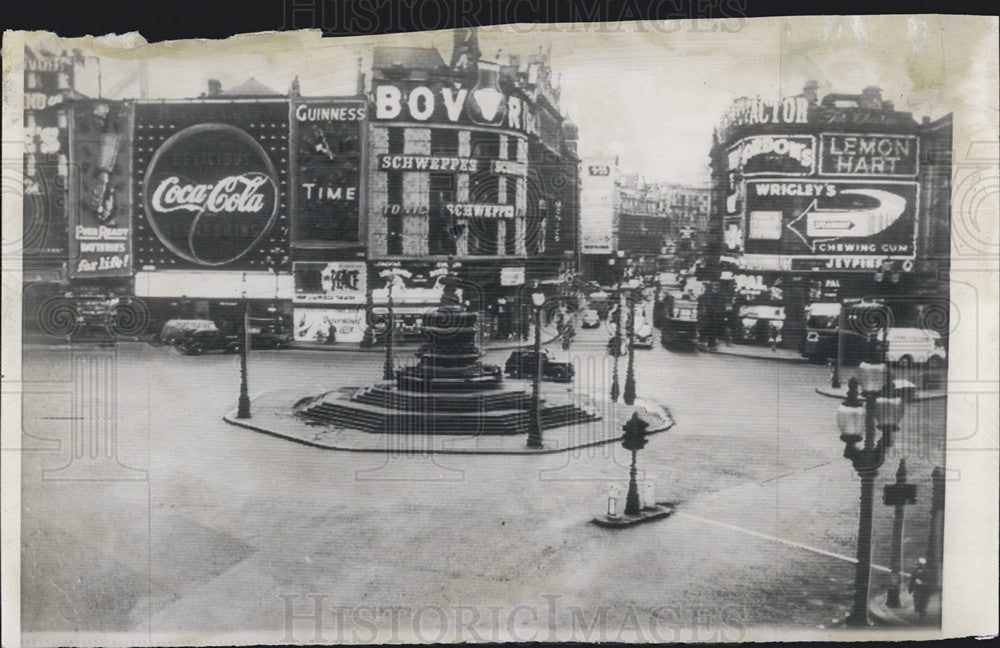 1956 Press Photo Piccadilly Circus, London - Historic Images