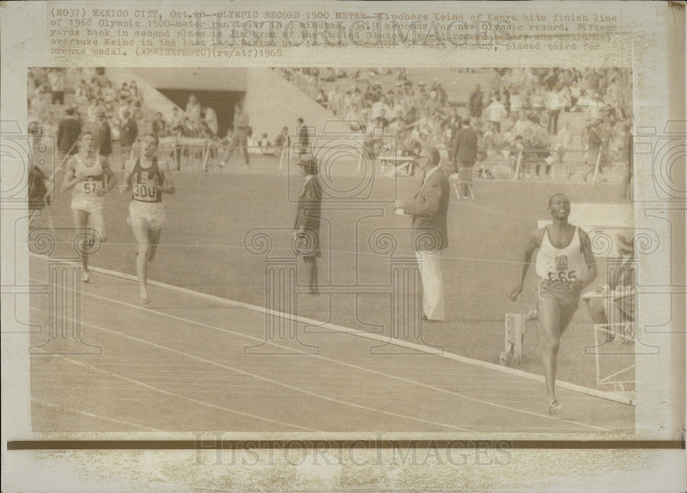 1968 Press Photo Kipohoge Keino breaks the 1500-meter world record - Historic Images