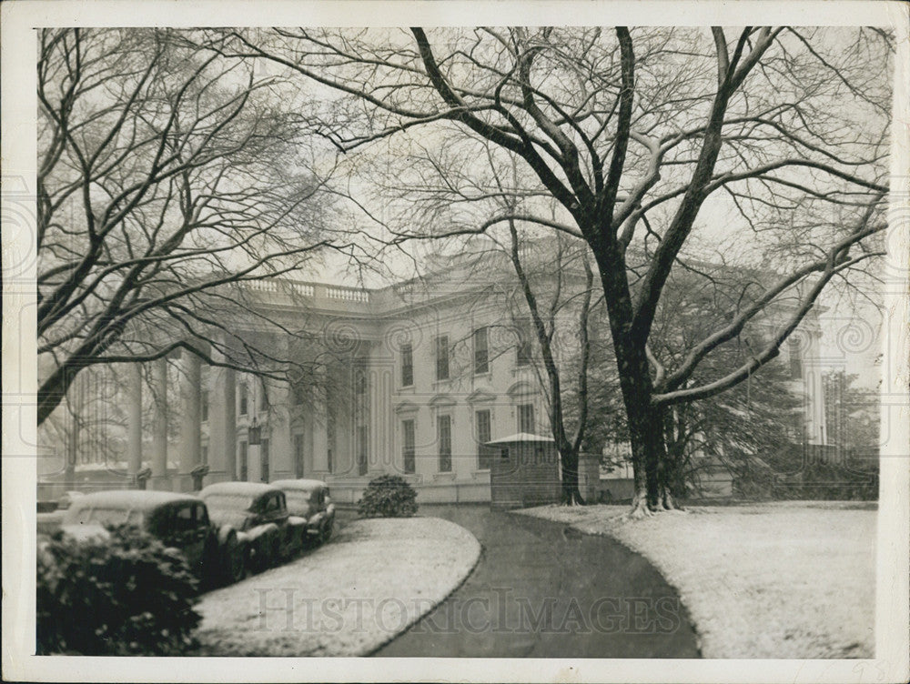 Press Photo White House Exterior Driveway Snow-Covered Ground Washington DC - Historic Images