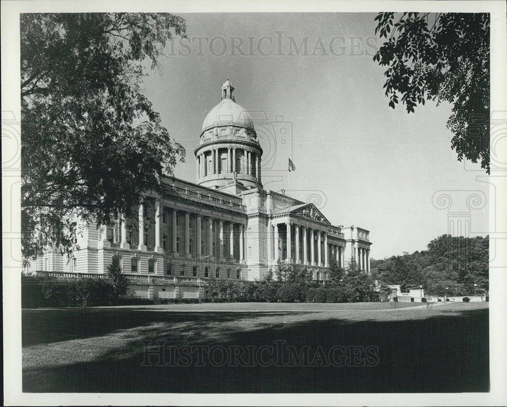 1966 Press Photo Kentucky&#39;s State Capitol Building Frankfort Exterior - Historic Images