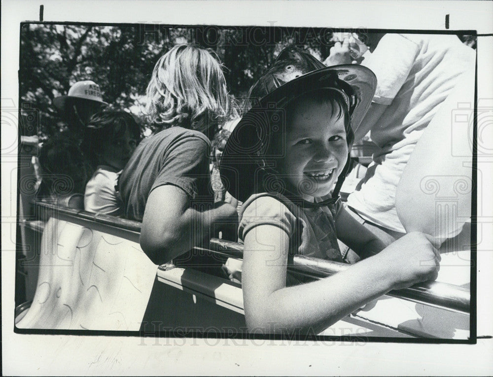 1978 Press Photo Girl Michelle Santer Riding Fire Truck Hudson Celebration - Historic Images