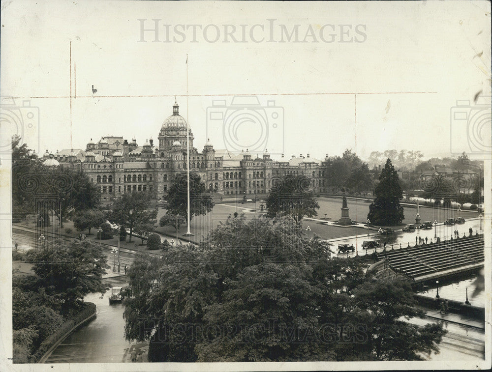 1941 Press Photo Parliament Buildings, Victoria, British Columbia - Historic Images