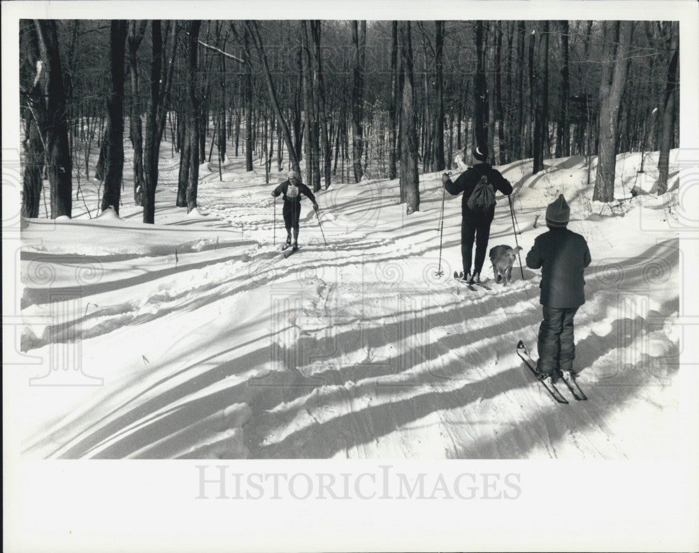 Press Photo Cross Country Skiing - Historic Images