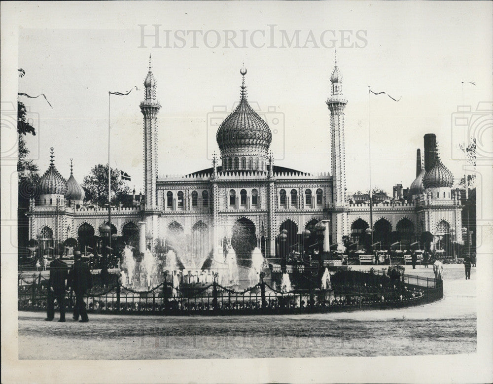 1940 Press Photo Tivoli Entertainment Center Copenhagen Denmark Taken Over - Historic Images