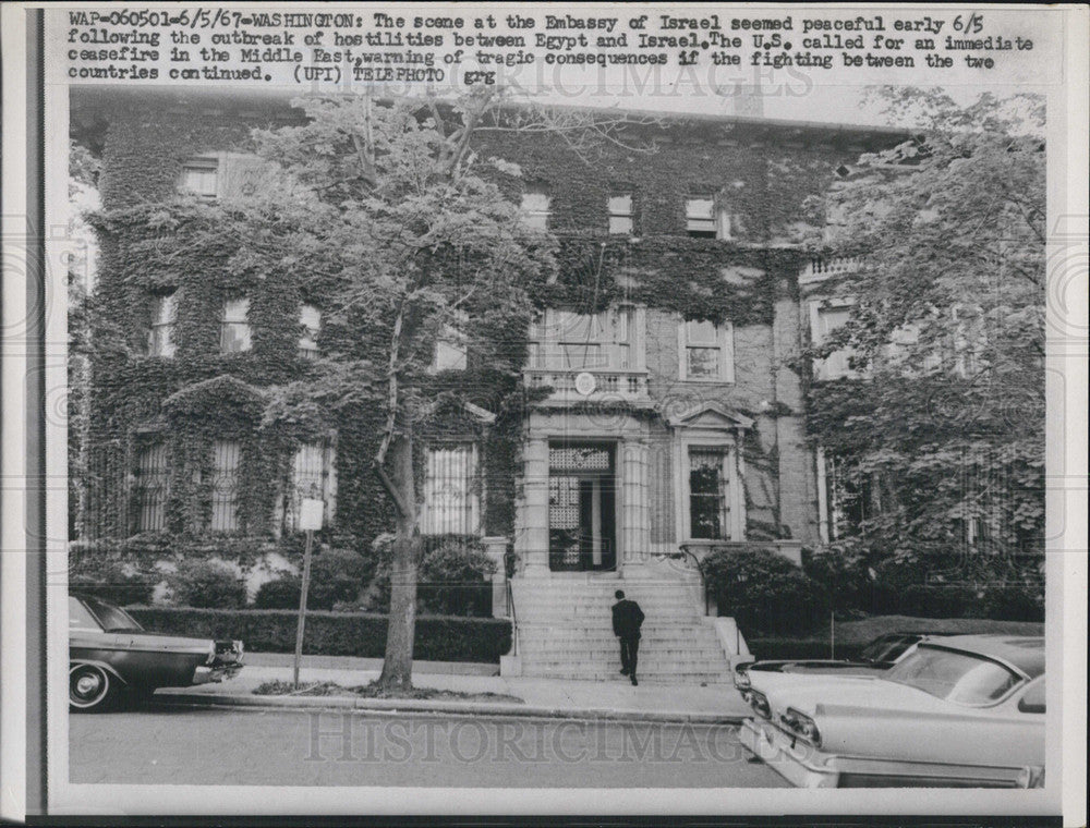 1967 Press Photo Israel Embassy peaceful after hostilities with Egypt - Historic Images