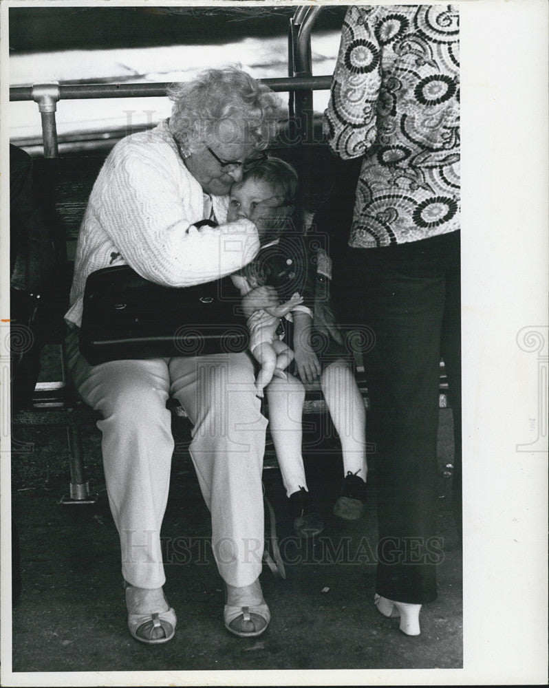 1971 Press Photo Passengers Tampa International Airport Florida - Historic Images