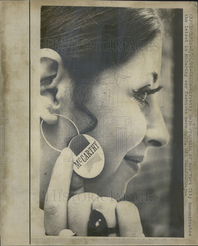 1968 Press Photo Election Campaign McCarthy Earrings for Occasion - Historic Images