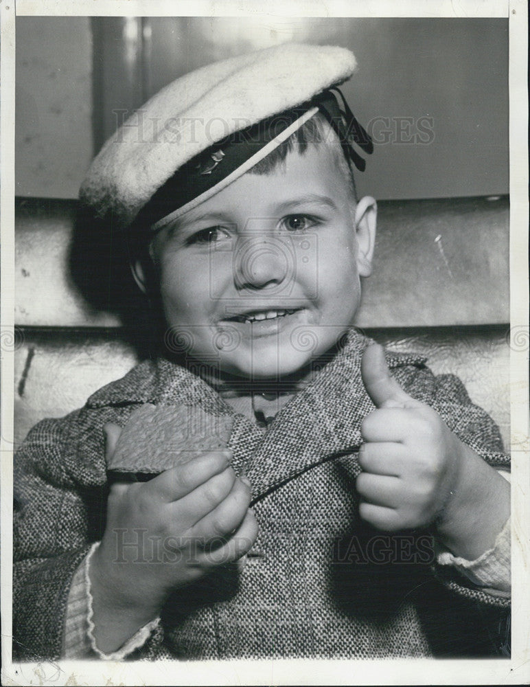 1941 Press Photo San Francisco Ronald Wagner Red Cross station three year old - Historic Images