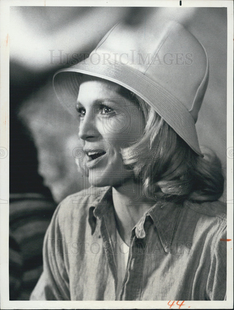 1975 Press Photo Angie Dickinson in Police Woman - Historic Images