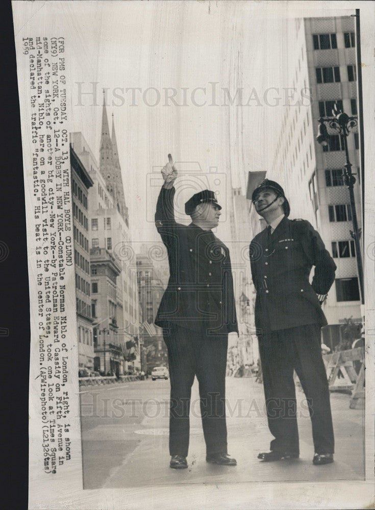 1959 Press Photo Constable Norman Niblo Of London In New York - Historic Images