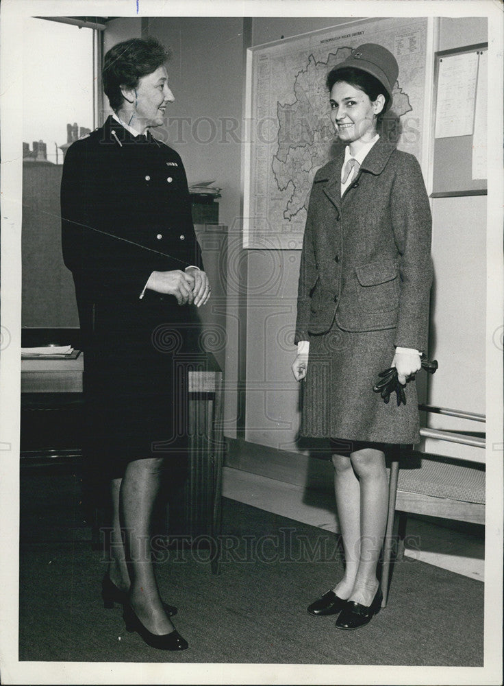 1971 Press Photo Great Britain Woman Police Depatment - Historic Images