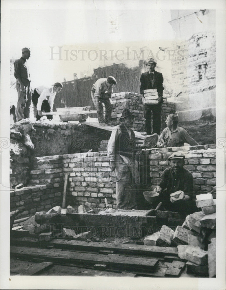 1947 Press Photo Post-World War Rebuilding, Belgrade, Yugoslavia - Historic Images