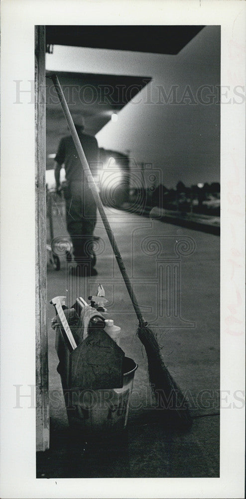 1973 Press Photo Railroad Maintenance - Historic Images