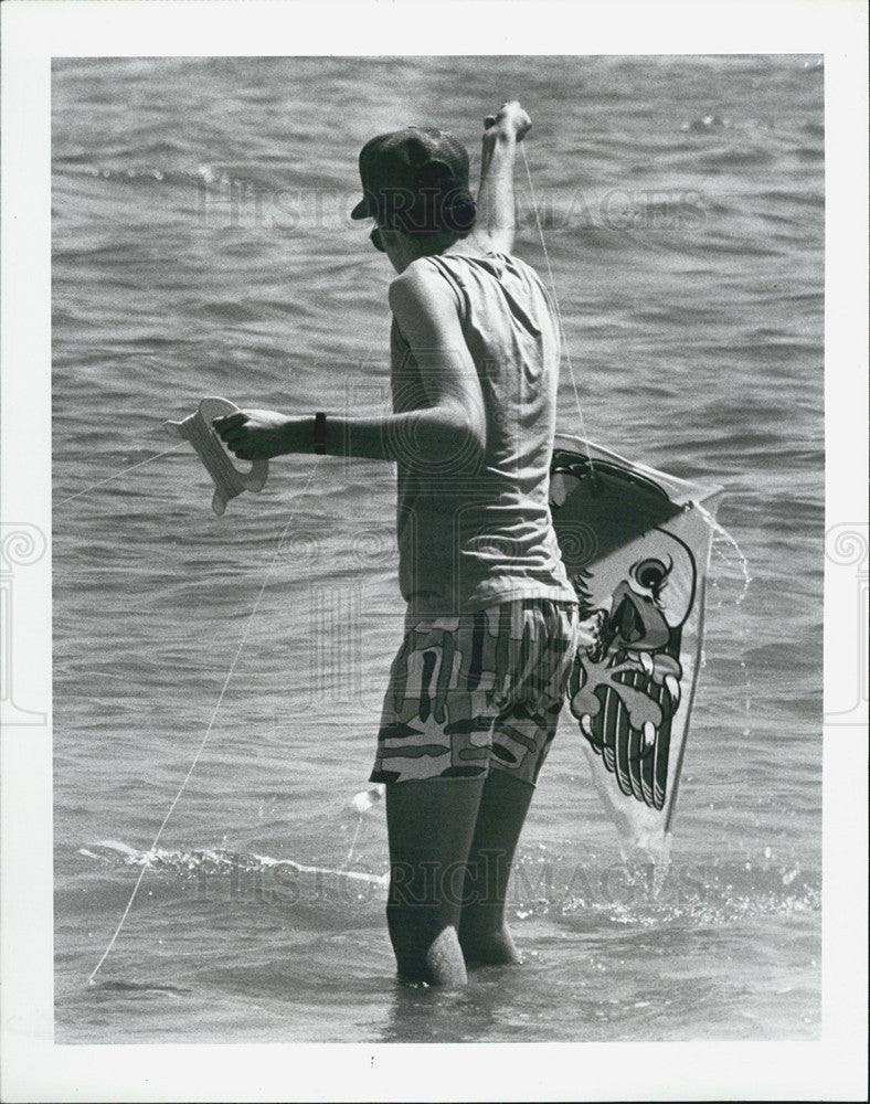 1990 Press Photo Langendorger bird kite  beach - Historic Images