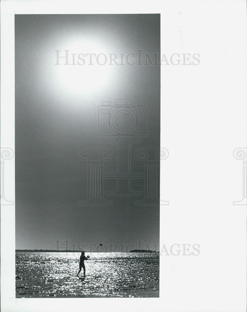 1990 Press Photo Kevin Swain, Dunedin Causeway - Historic Images