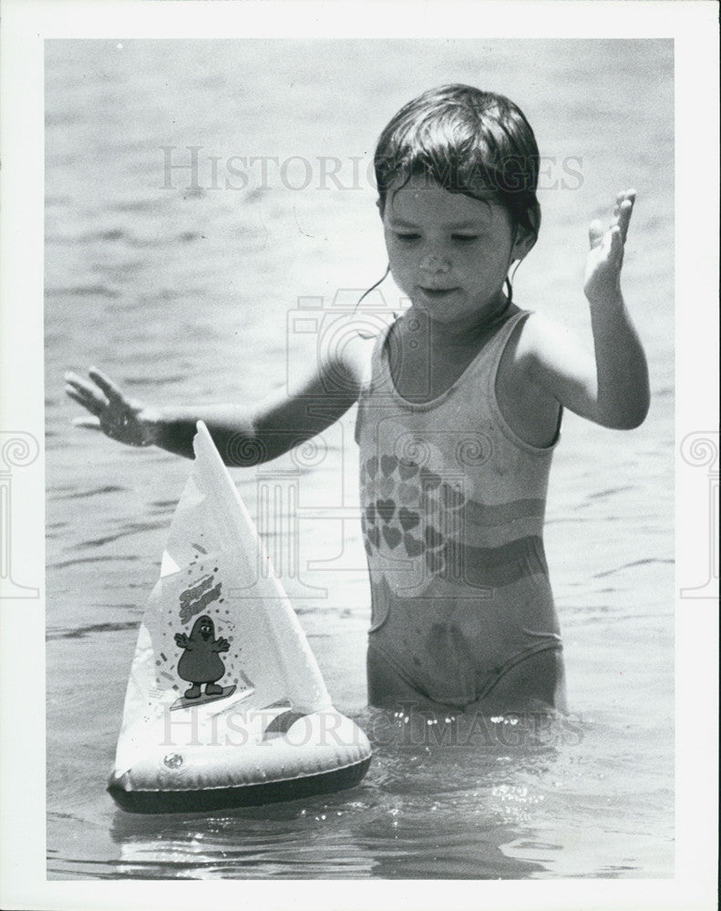 1988 Press Photo Laura Hall, Belleair Causeway - Historic Images