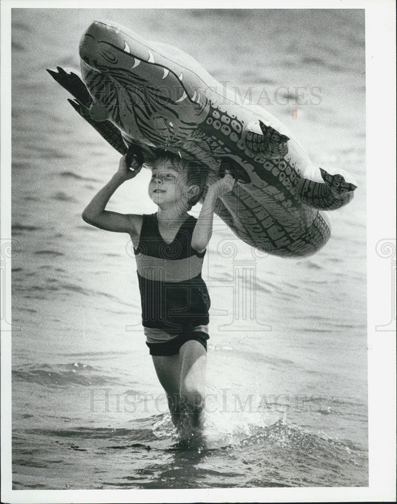 1968 Press Photo Ryan Palcom North shore park beach - Historic Images