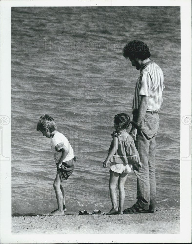 1987 Press Photo Rodney Bullock Belleair Causeway beach - Historic Images