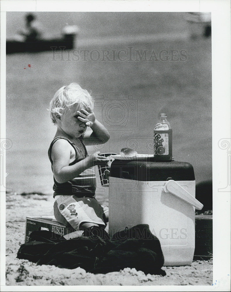 1987 Press Photo Chris Denatlson Tampa Beach - Historic Images