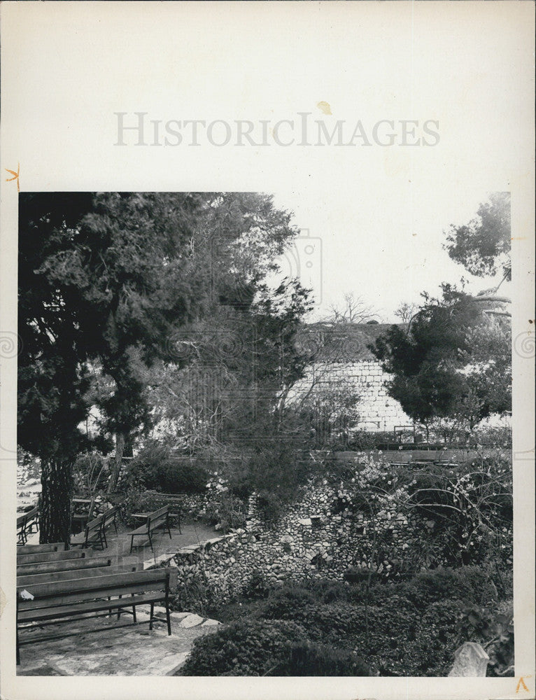 1975 Press Photo Garden tomb in Jerusalem - Historic Images