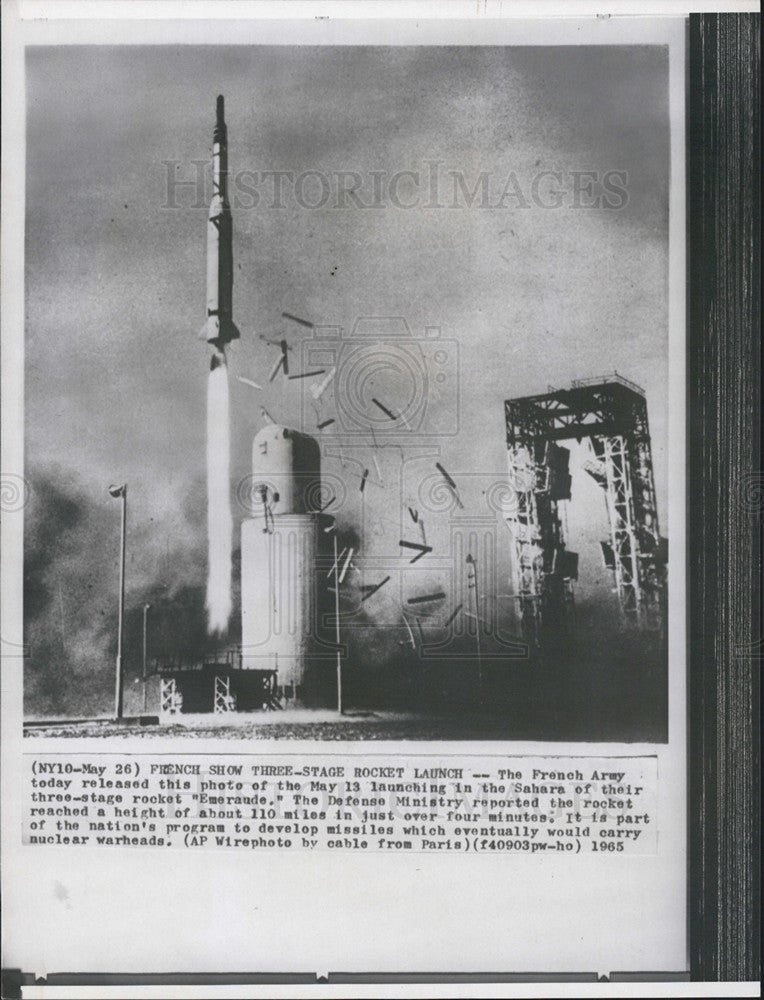 1965 Press Photo Emerande, French 3-Stage Rocket, Sahara - Historic Images