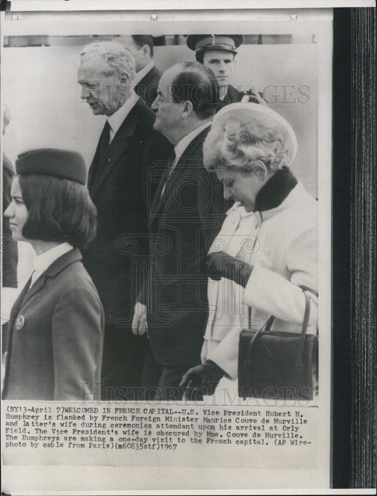 1967 Press Photo Vice President Hubert Humphrey, Maurice Couve de Murville, Orly - Historic Images