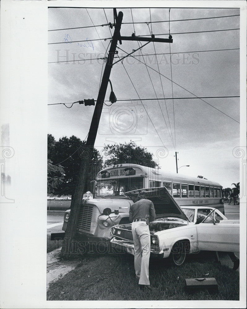 1979 Press Photo School Bus Crash Gulf Beaches Elementary School Vehicles - Historic Images