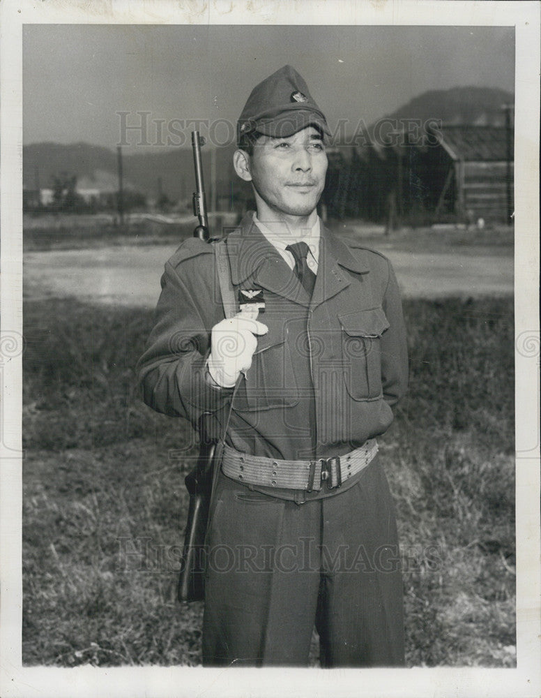 1951 Press Photo Sgt. 2nd class Mankichi Hasa of the National Police Reserve - Historic Images