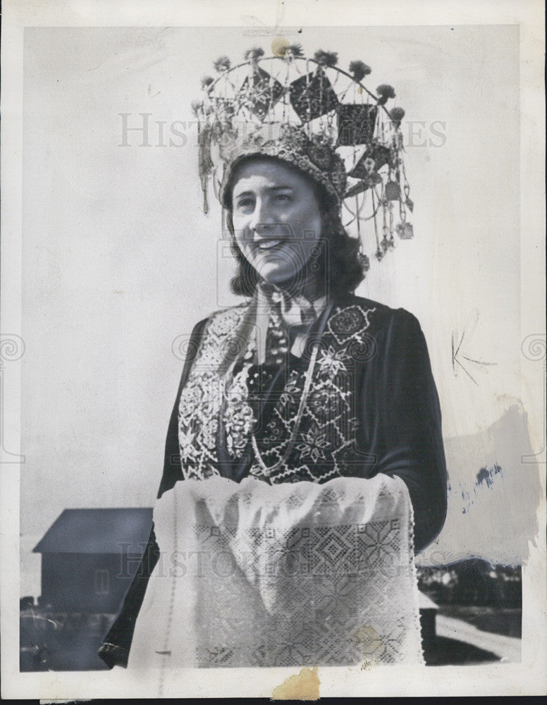 1947 Press Photo Bridal Crown, Symbol of Century Old Marriage Ceremony Norway - Historic Images