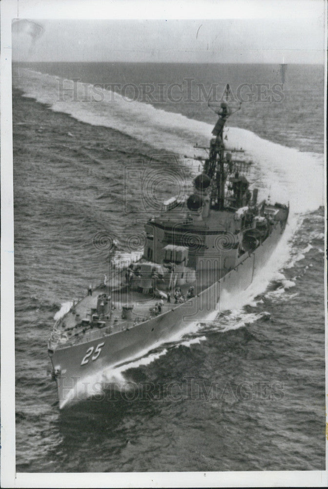 1965 Press Photo USS Bainbridge Nuclear Powered Guided Missile Frigate - Historic Images