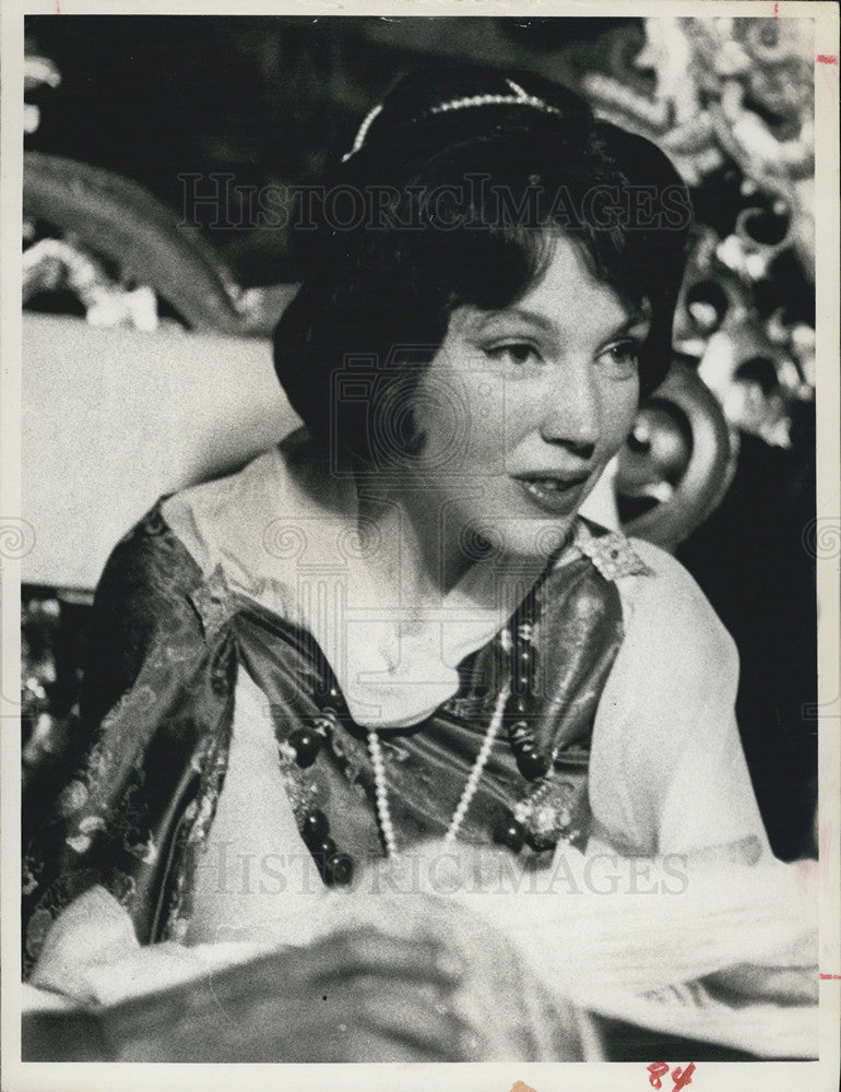 1965 Press Photo Hope Cooke an American socialite who was the &quot;Gyalmo&quot; - Historic Images