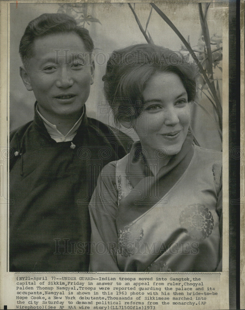1973 Press Photo Namgyal &amp; Bride to Be Hope Cook - Historic Images