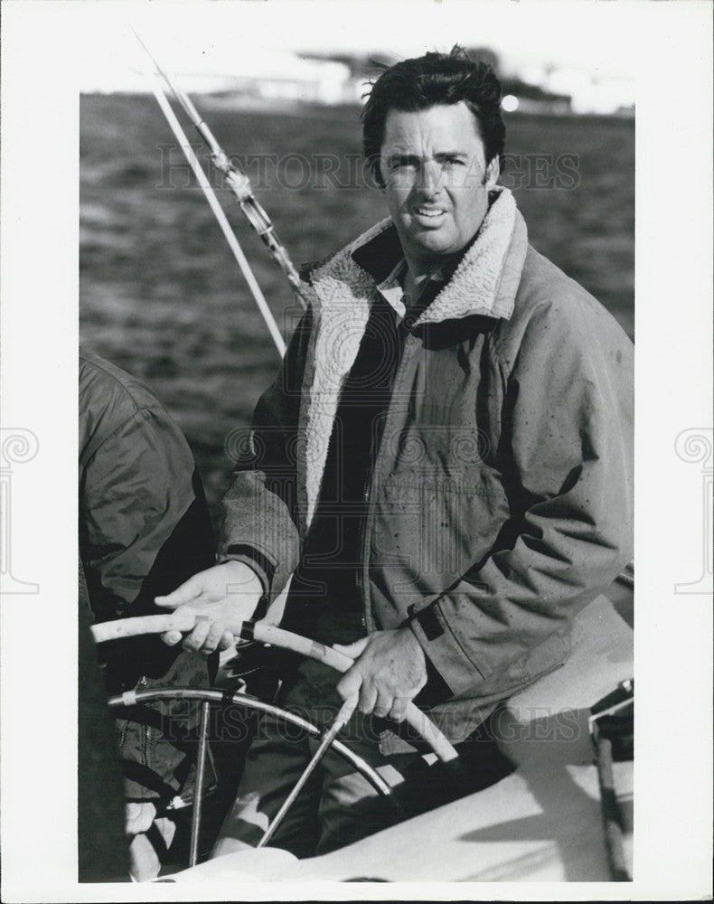 1984 Press Photo Dennis Conner2X Winner Of American Cup-Yacht On Liberty II - Historic Images