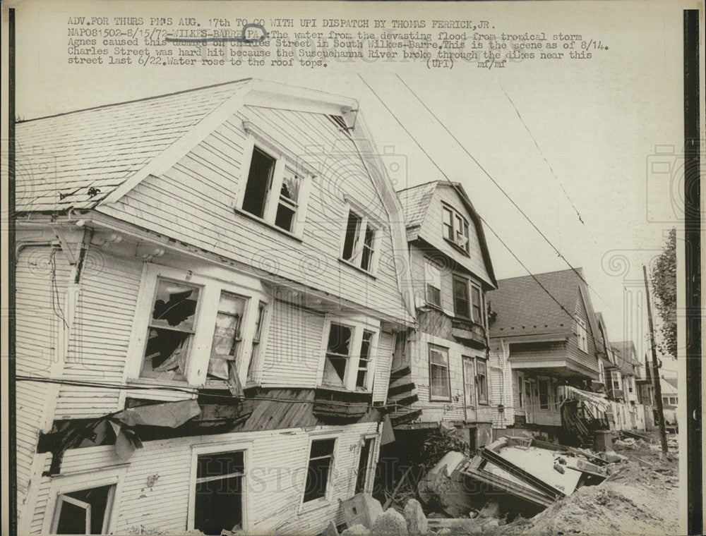 1972 Press Photo Tropical Storm Agnes caused flooding and damage to Wilkes Barr, - Historic Images