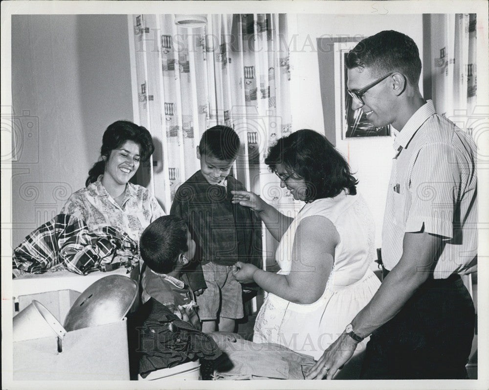 1961 Press Photo Auraria Community Centers Aids Flood Victims - Historic Images