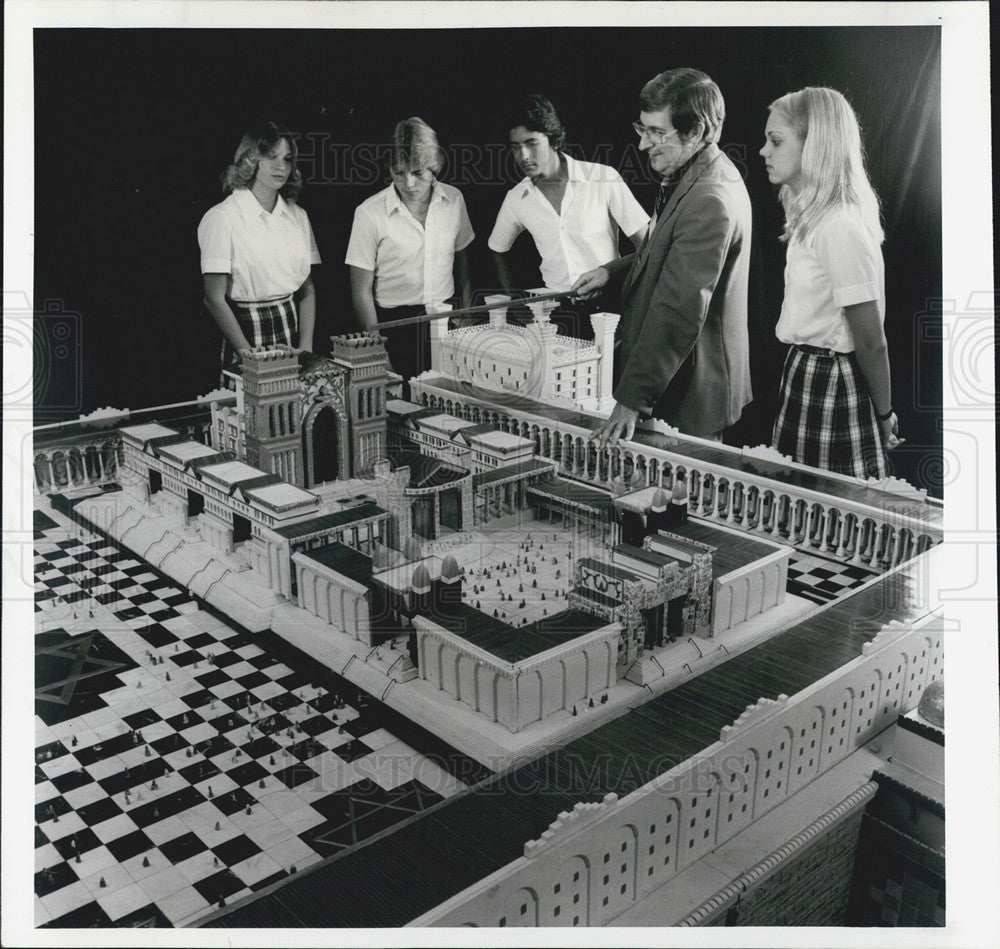 1980 Press Photo Model of Herod&#39;s Temple, Moody Keswick Bible Conference Center - Historic Images