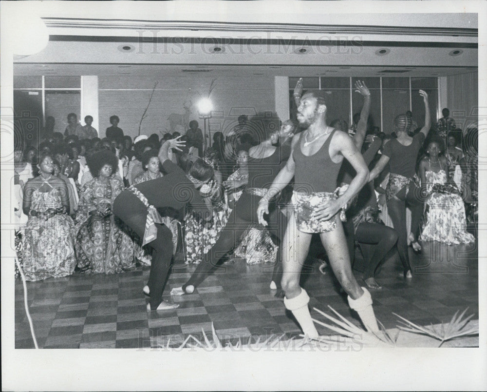 1974 Press Photo Miss Black Uhuru Pageant Performers Black Student Union - Historic Images