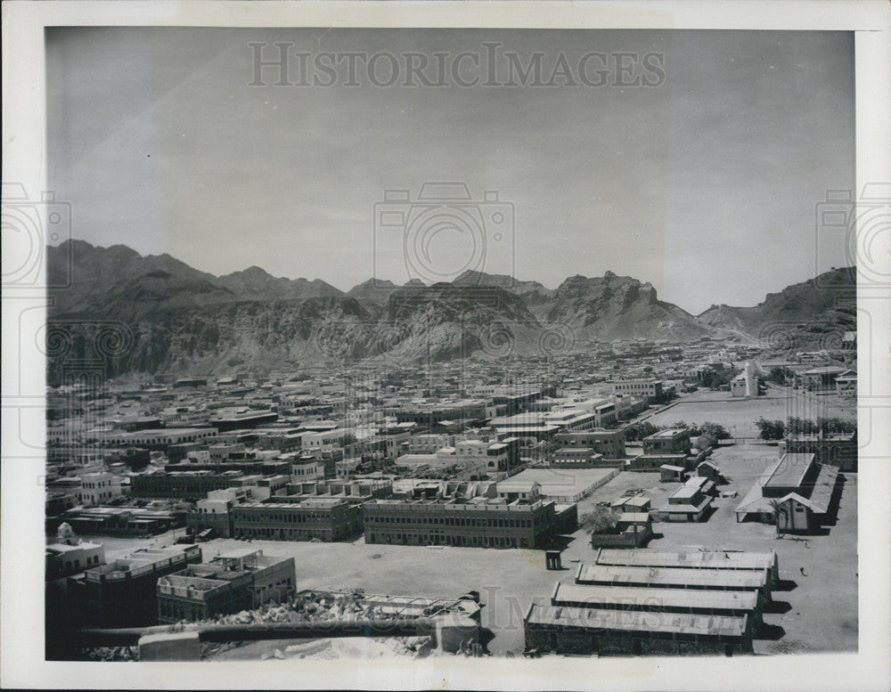 1949 Press Photo British Crown Colony Of Aden Overview Crater Township - Historic Images