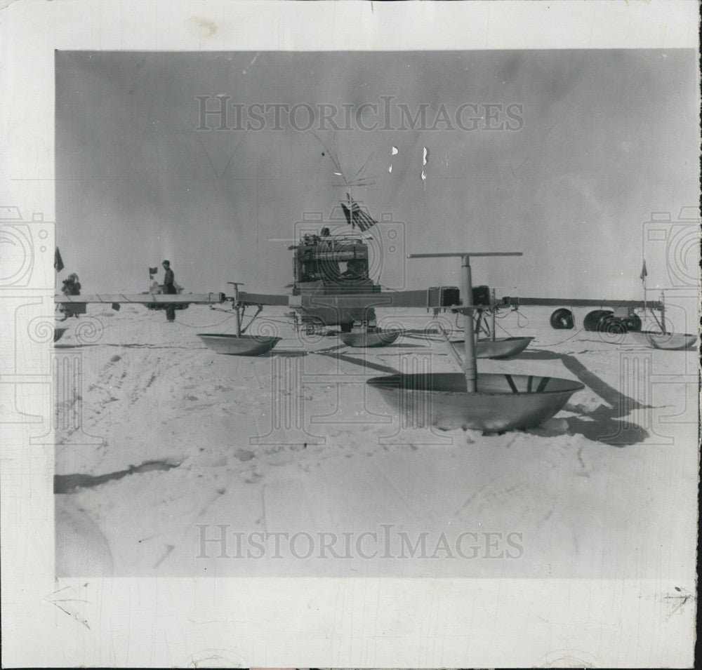 1957 Press Photo &quot;Dishpan&quot; sensors slide over snow and ice looking for hiding ho - Historic Images