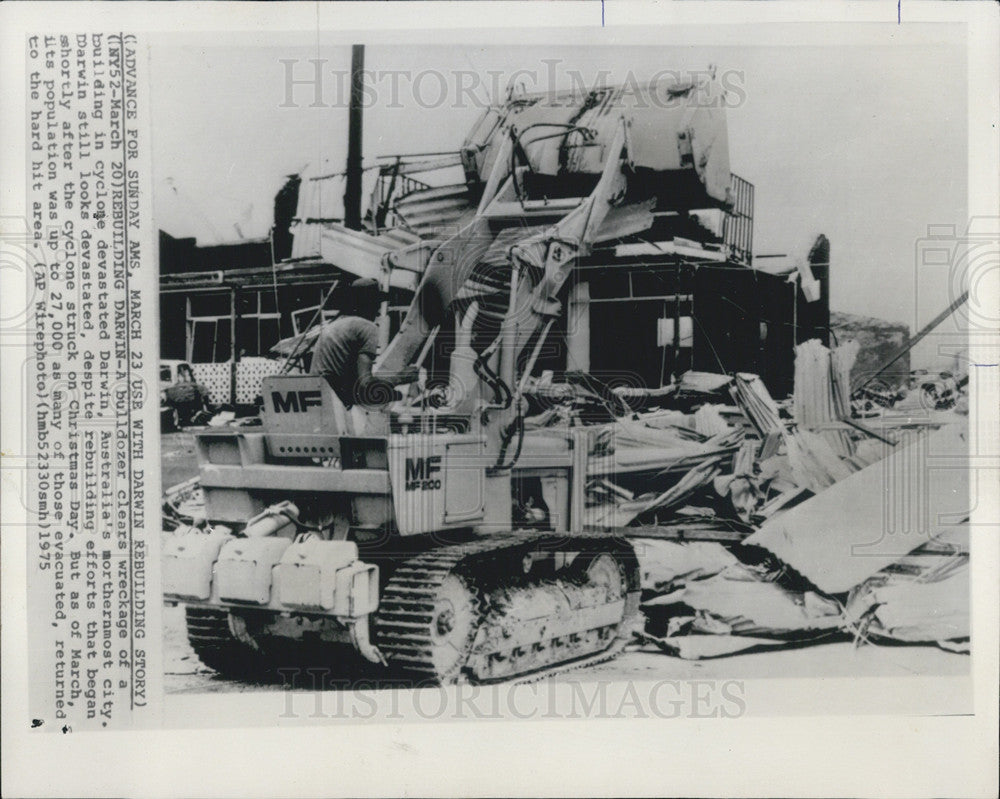 1975 Press Photo Rebuilding Darwin, Australia - Historic Images