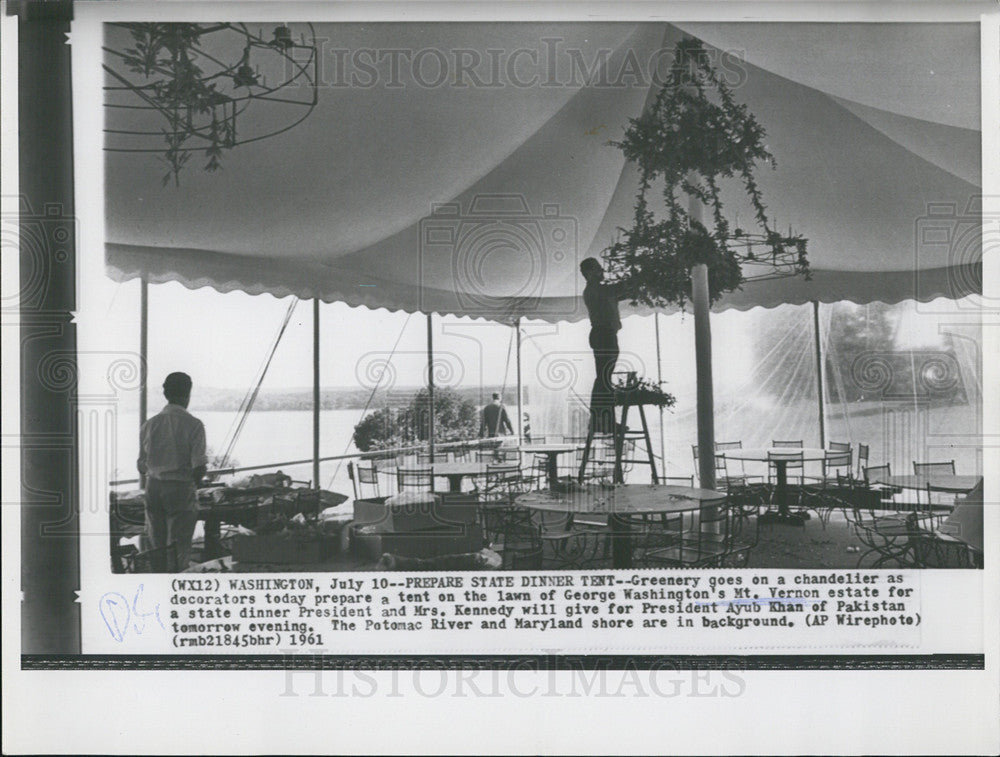 1961 Press Photo Preparations for dinner at Mt. Vernon, George Washington&#39;s Home - Historic Images