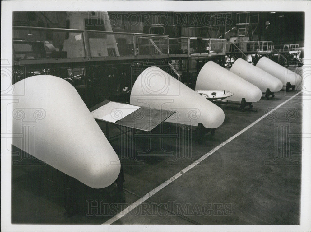 1958 Press Photo Nose Cones Of Intermediate Range Ballistics Missile Shop - Historic Images