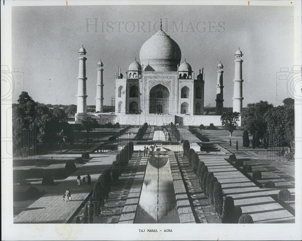 Press Photo Taj Mahal Entrance Courtyard Exterior India - Historic Images