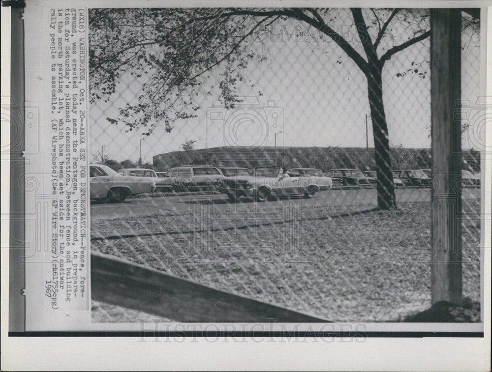 1967 Press Photo fence Pentagon preparation planned demonstration - Historic Images