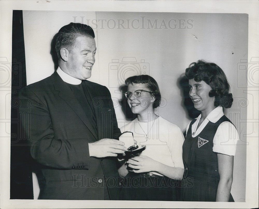 1955 Press Photo Mary Ann Reordan Chicago Daily News Spelling Bee Winner - Historic Images